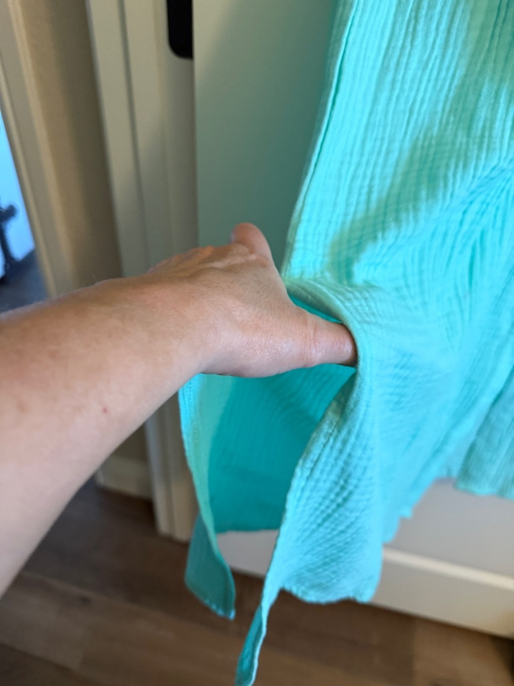 Dear Scarlett Relaxed Button-Front Maxi Dress in Aqua - Picture 5 of 12